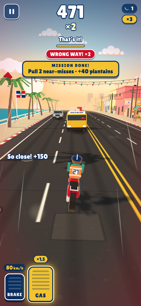 El Corre Corre: the rider moves into the oncoming lane, the x2 multiplier lights up, and near-miss points pop up.